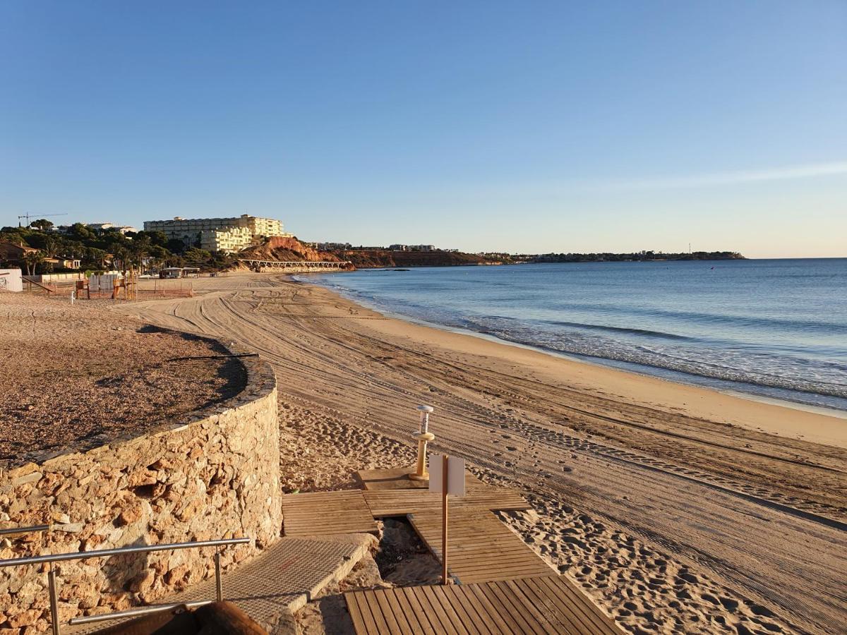 Apartment In Campoamor Overlooking The Swimming Pool 외부 사진
